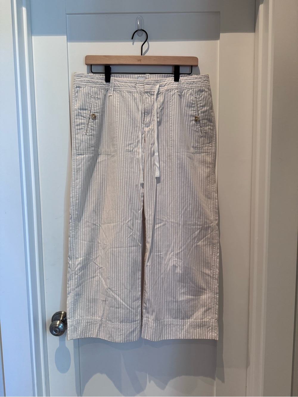 GAP White and Light Tan Striped Wide-Leg Drawstring Pants